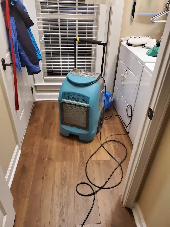 Commercial dehumidifier deployed for Flood Damage Cleanup in Blue Island